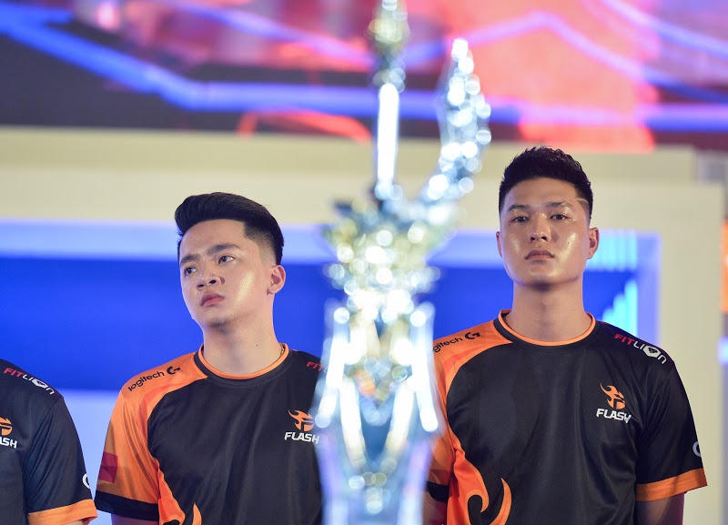 Chung ket Lien Quan Mobile anh 2