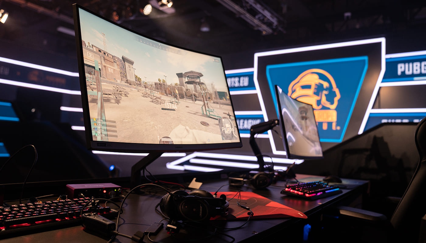 màn hình Samsung CRG5 ảnh 3 man hinh Samsung CRG5 anh 3