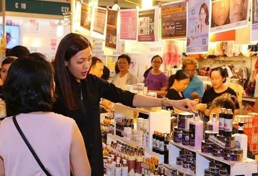 Sap khai mac hoi cho mua sam va am thuc Viet - Thai tai Bien Hoa hinh anh