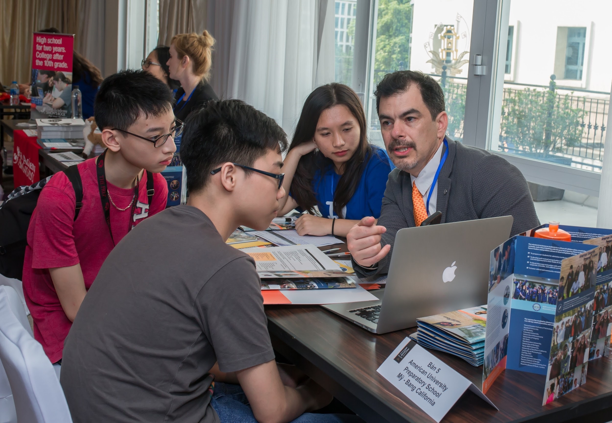 Capstone Việt Nam ảnh 3 Capstone Viet Nam anh 3