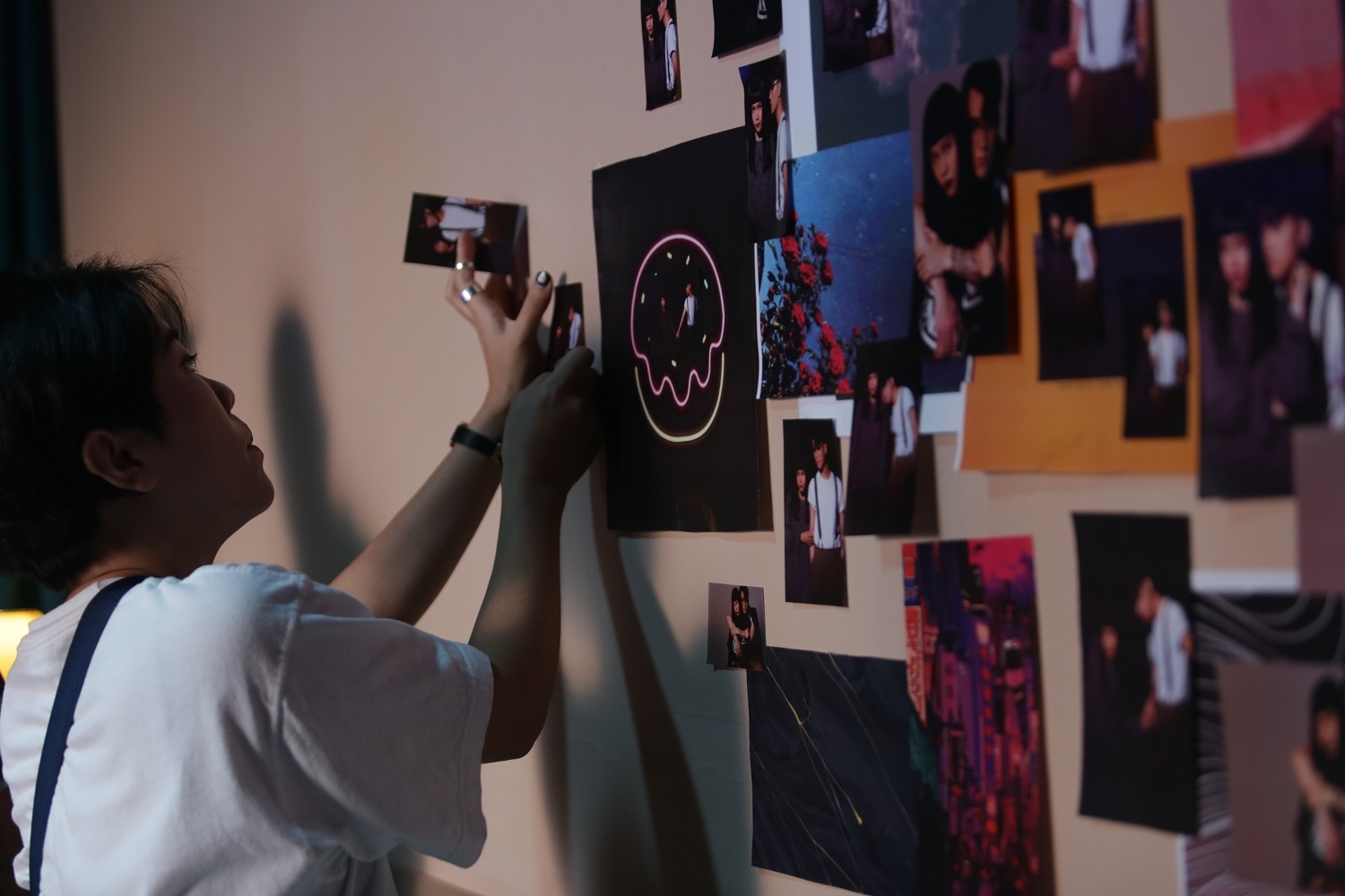 MV &ldquo;Tua lan khoi&rdquo; anh 2