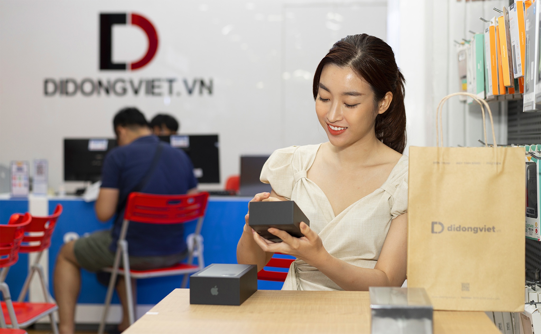 iPhone 11 Pro Max anh 2