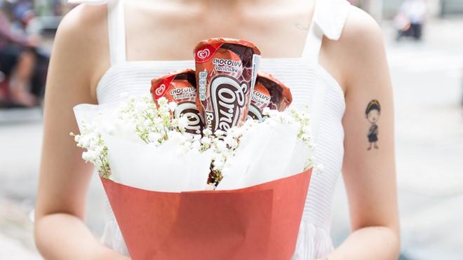 Cornetto chocolate hạnh nhân ảnh 1 Cornetto chocolate hanh nhan anh 1