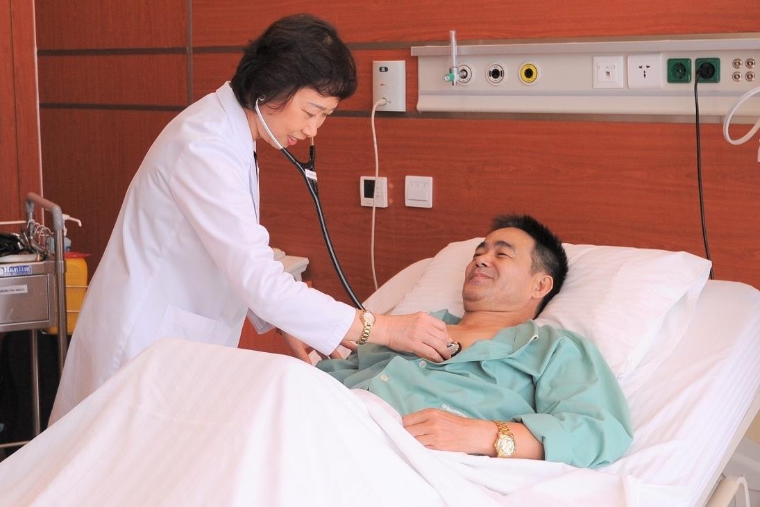 Thoat con dau that nguc bang phau thuat bac cau chu vanh hinh anh