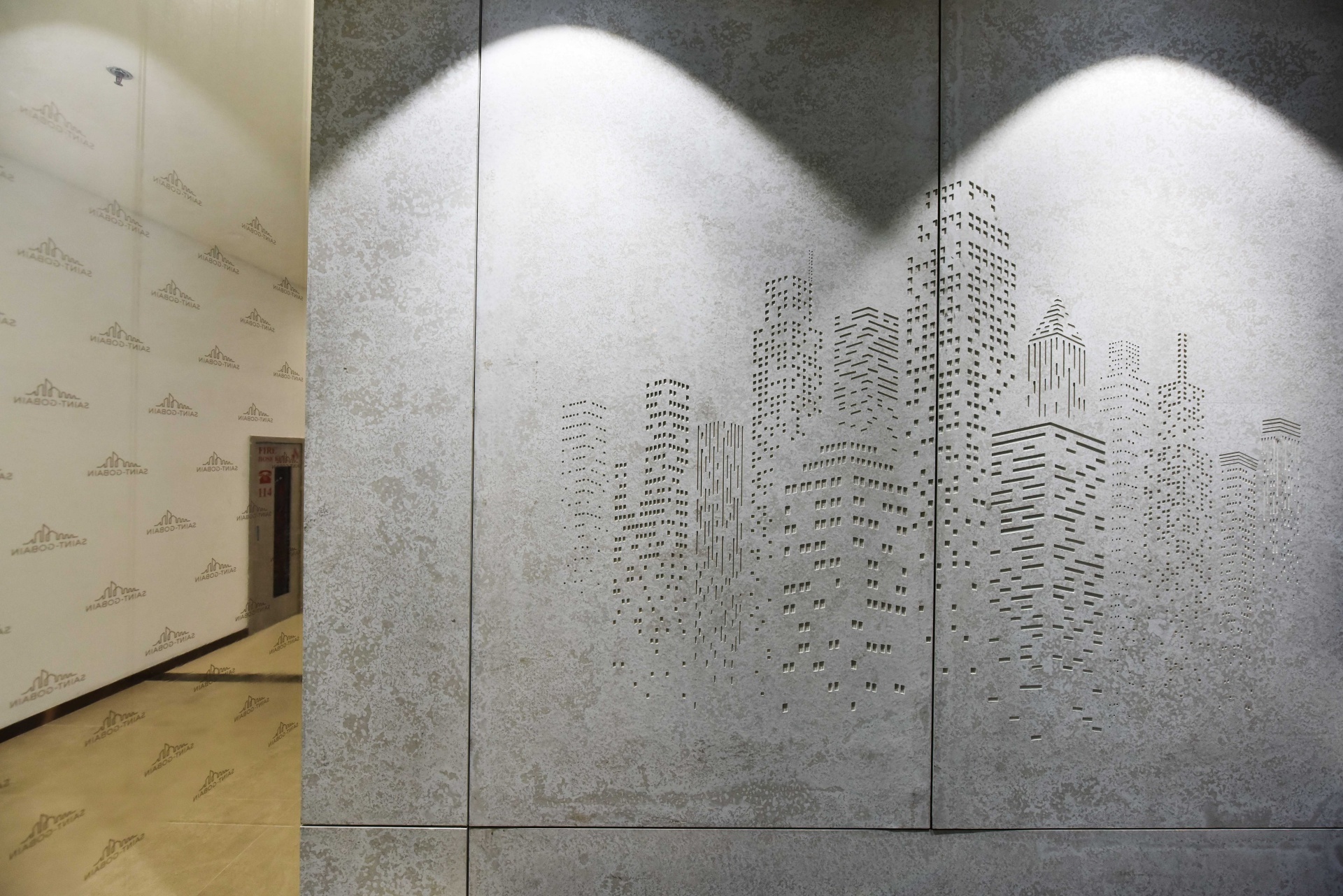 van phong trieu USD anh 10