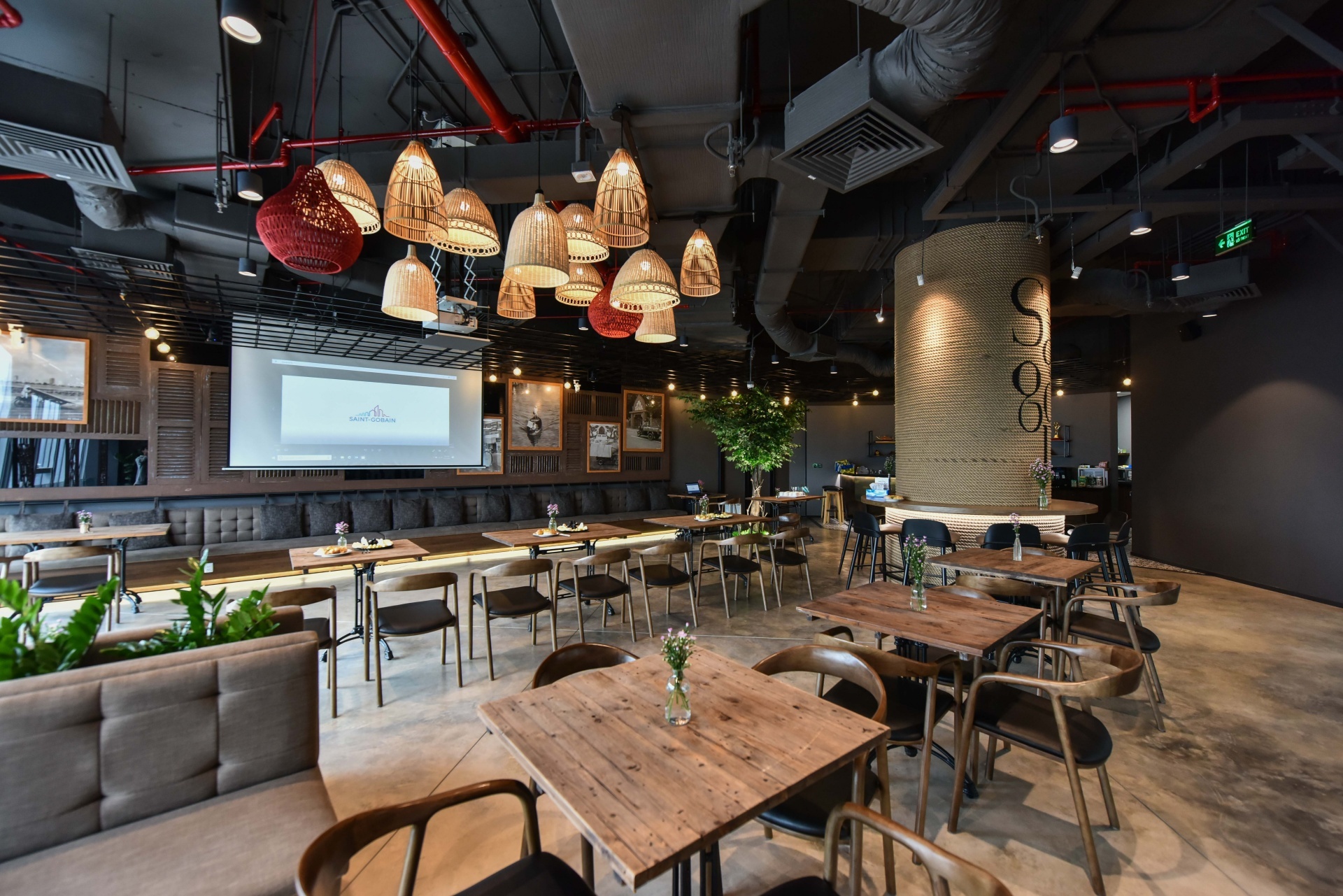 van phong trieu USD anh 13