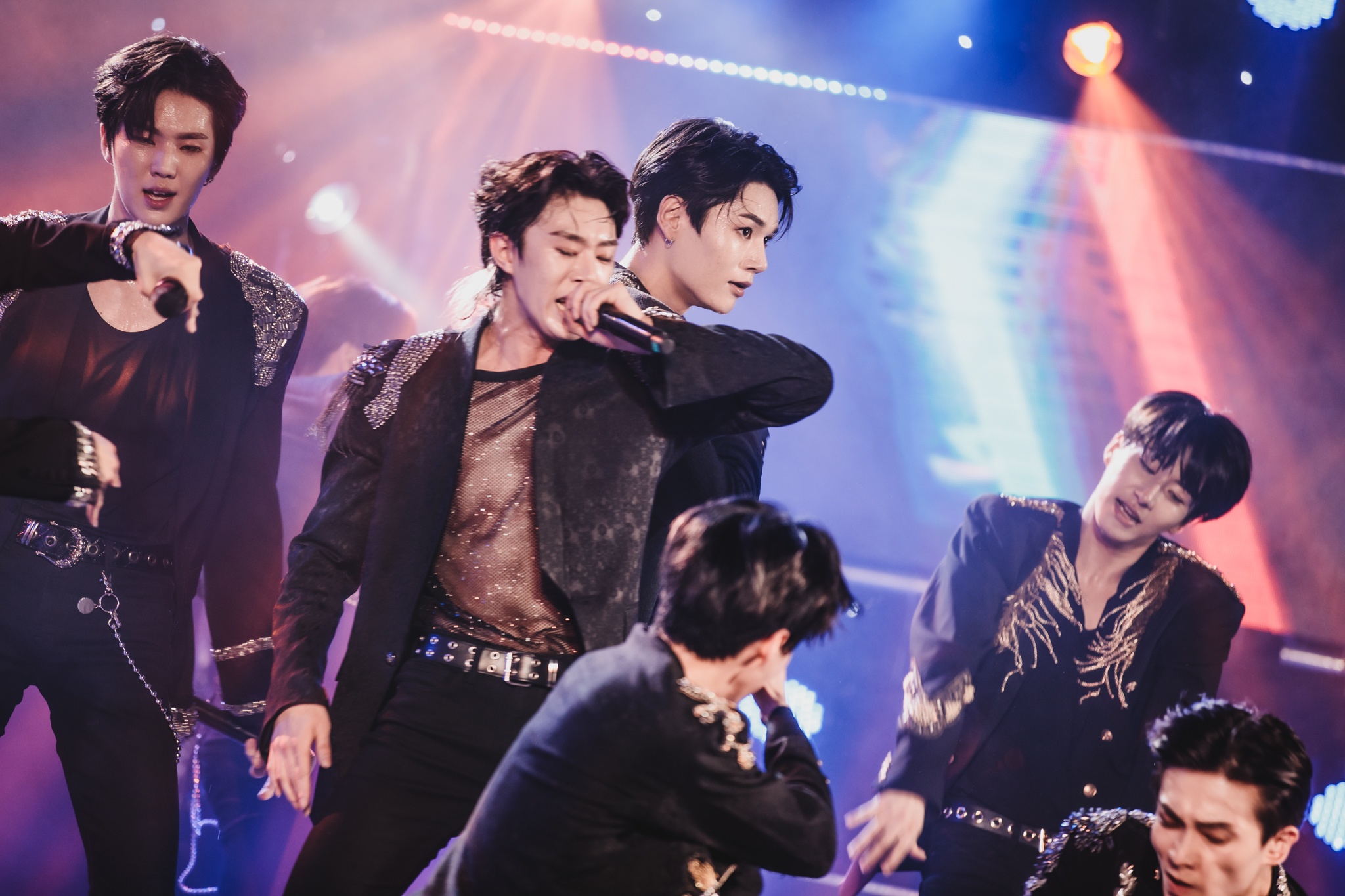 GreatGuys va dan sao Han chieu dai khan gia Viet loat hit moi hinh anh