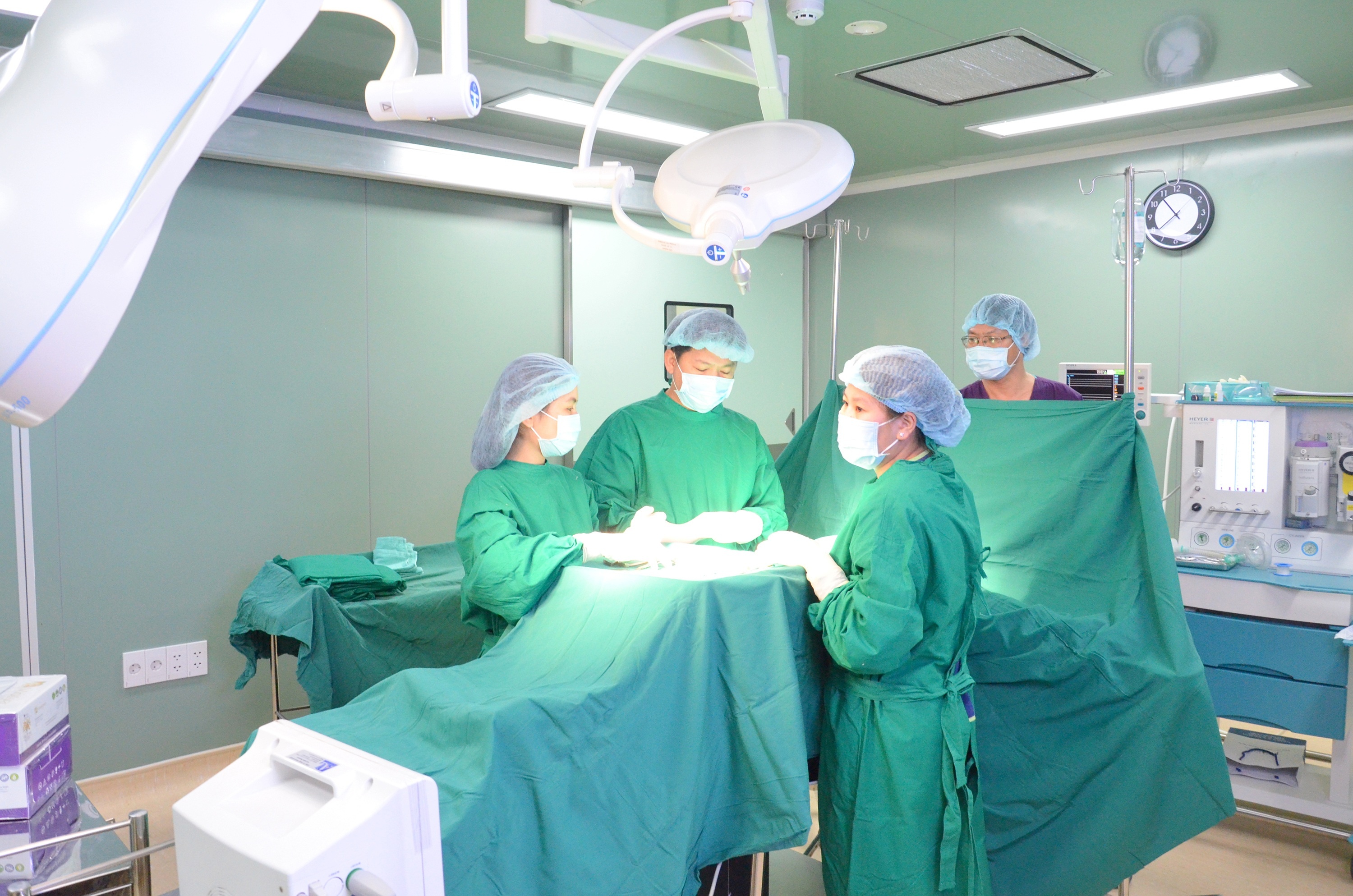 Muon phau thuat tham my an toan, dung bo qua nhung tieu chi nay hinh anh