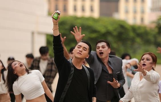 ‘Son Tung in zombieland’ - cu loi nguoc dong cua quang cao nganh duoc hinh anh