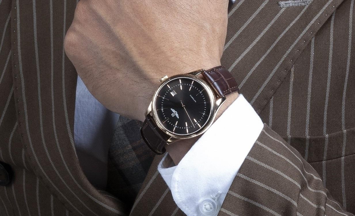 Thuong hieu dong ho Nhat Ban SR Watch ra mat 2 dong san pham moi hinh anh