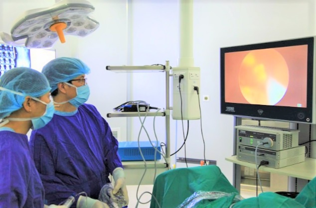 Phuong phap loai bo soi than lau nam, khong can mo ho hinh anh