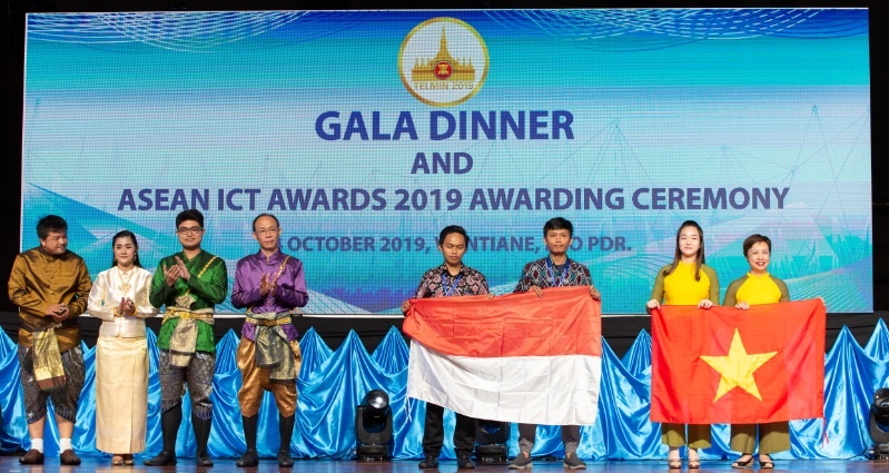 Mang xa hoi hoc tap ViettelStudy nhan giai vang ASEAN ICT Awards 2019 hinh anh