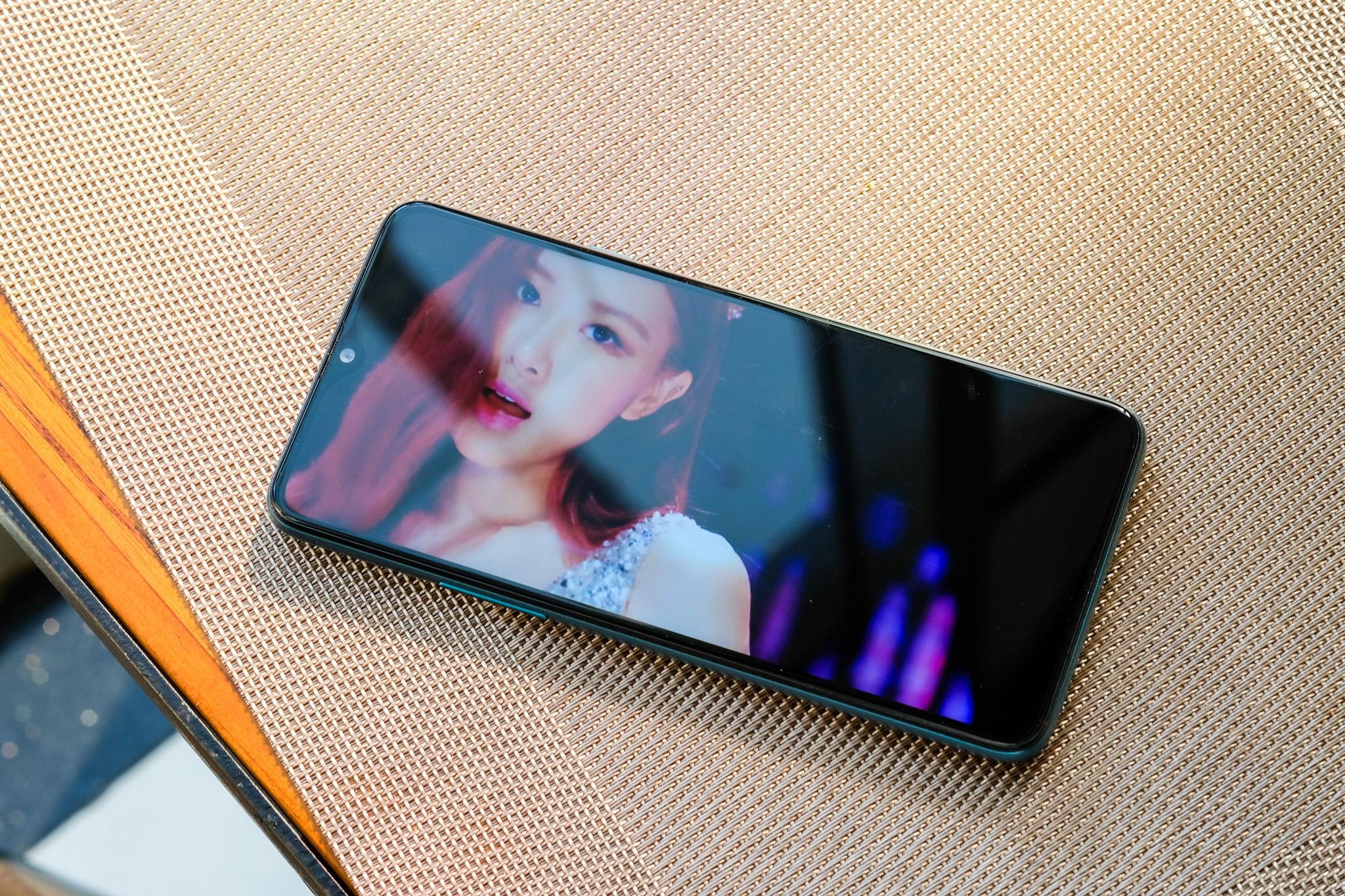 Samsung Galaxy A gia re anh 3