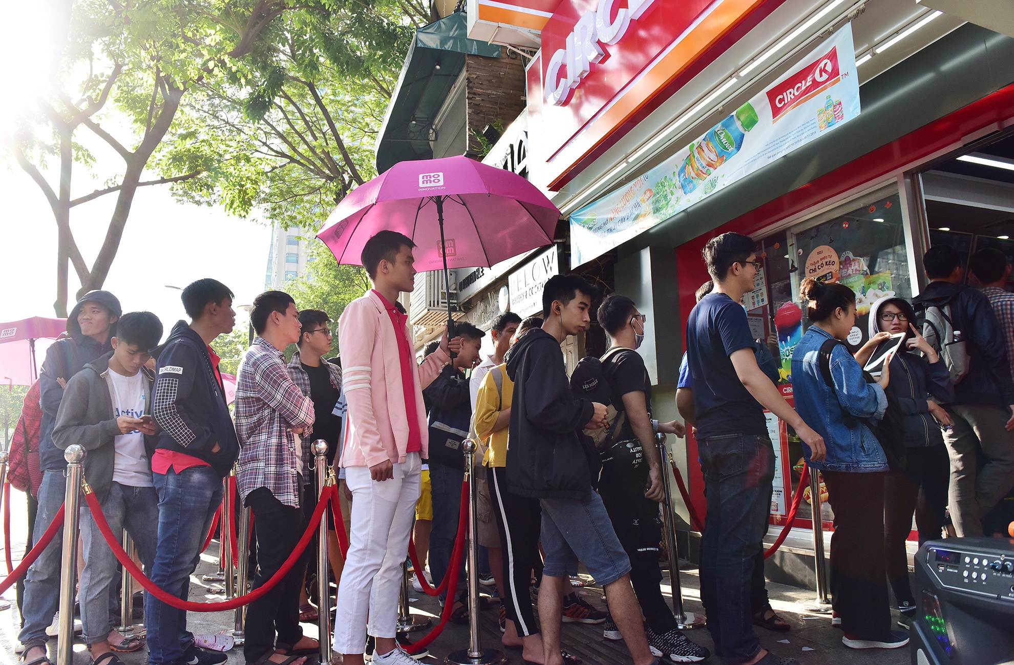 sieu hoan tien anh 2