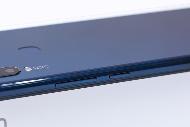 Vivo Y11 va Y19 anh 3