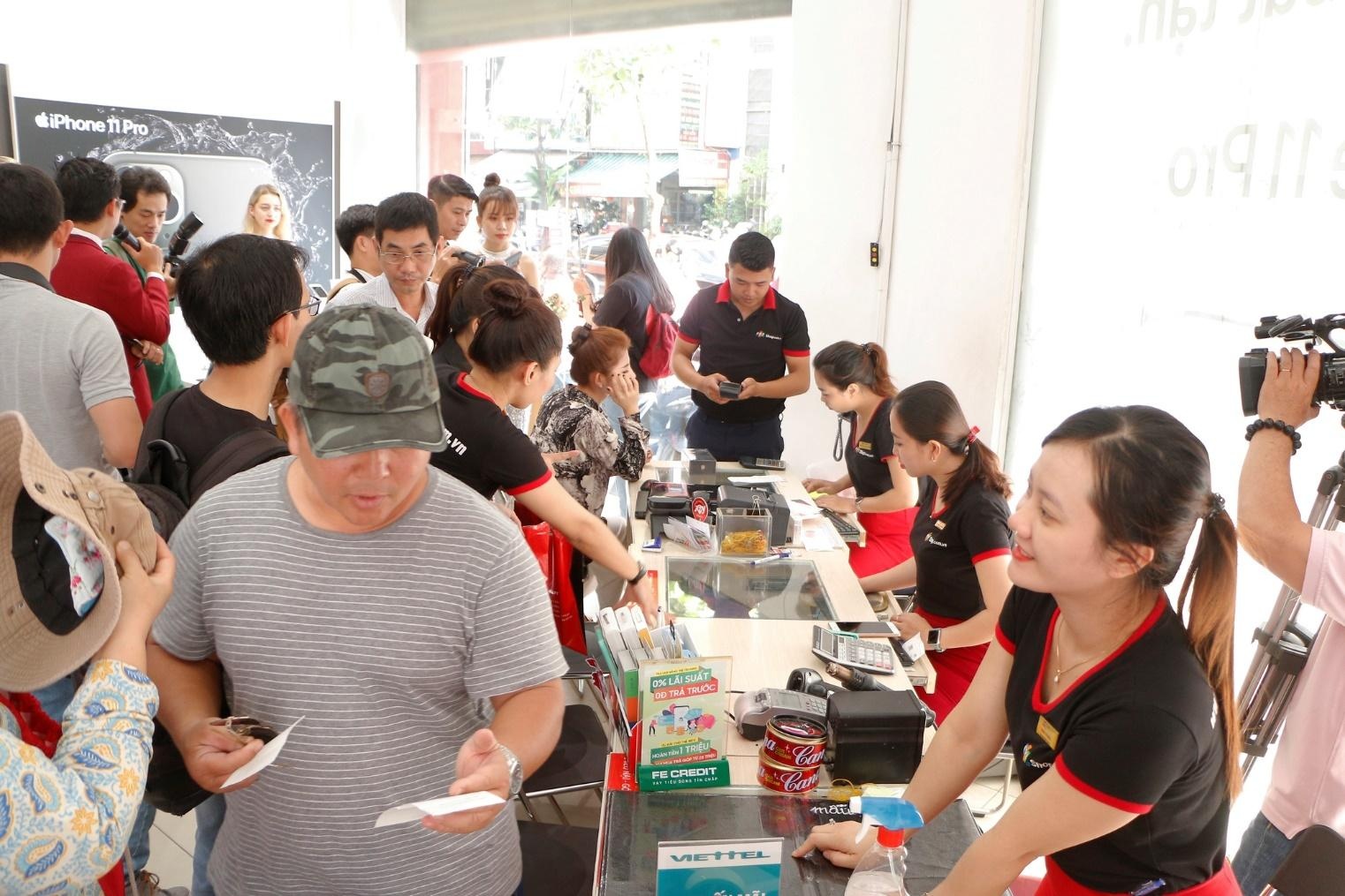 iPhone 11 series anh 1