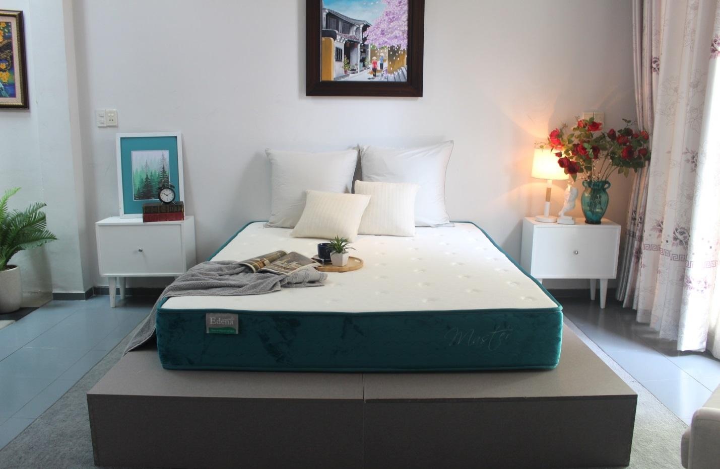 Chan ga goi nem Edena anh 5