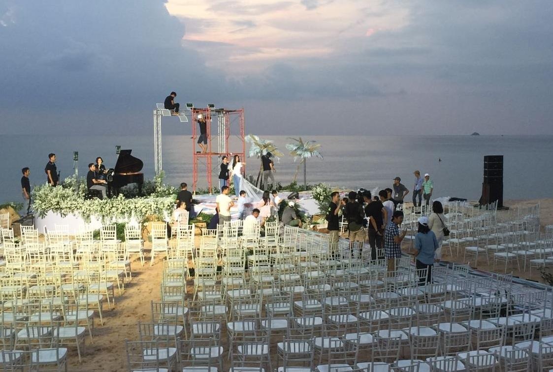 Lo loat anh truoc le cuoi Dong Nhi tu Vinpearl Phu Quoc hinh anh