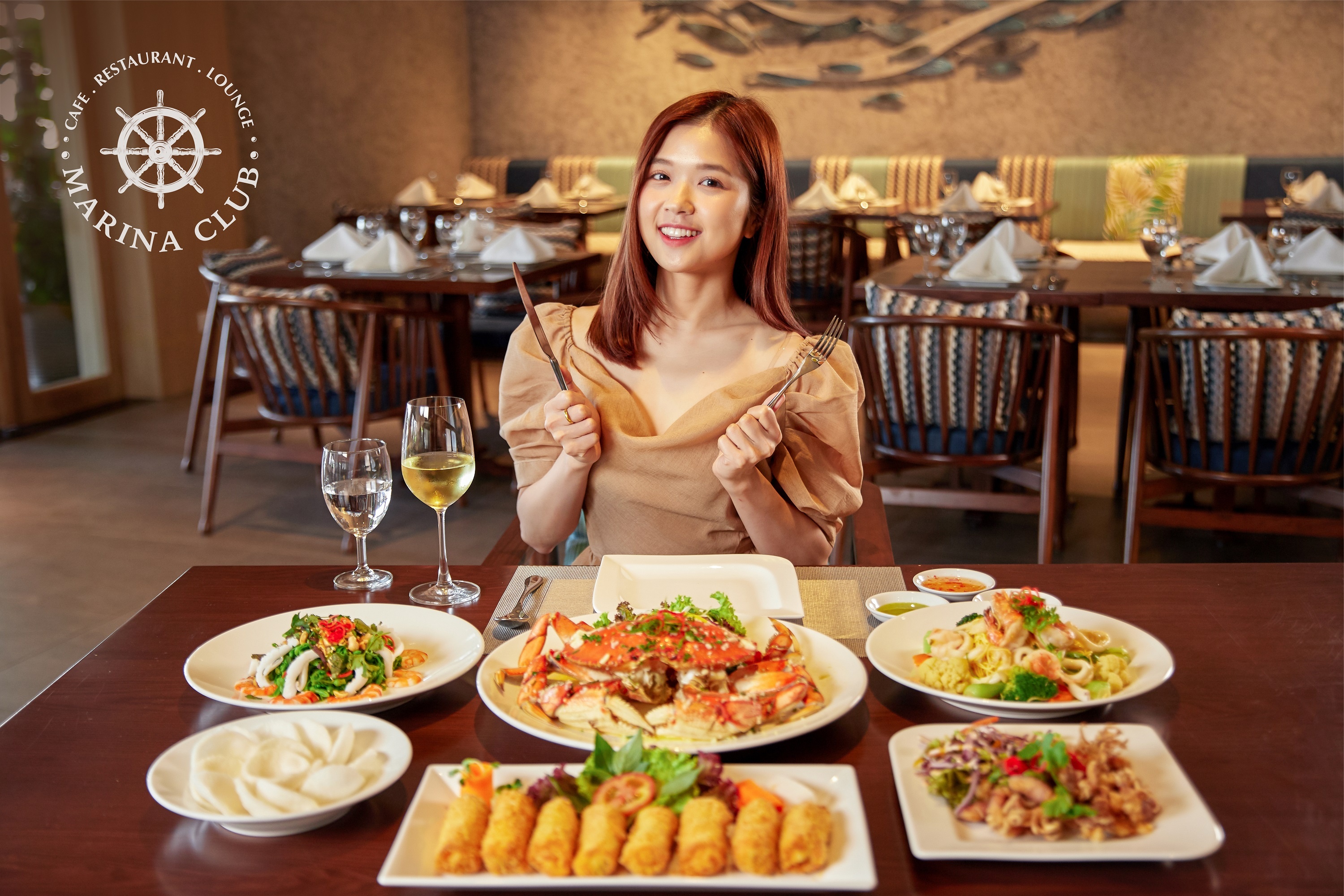 Nha hang Marina Club anh 4