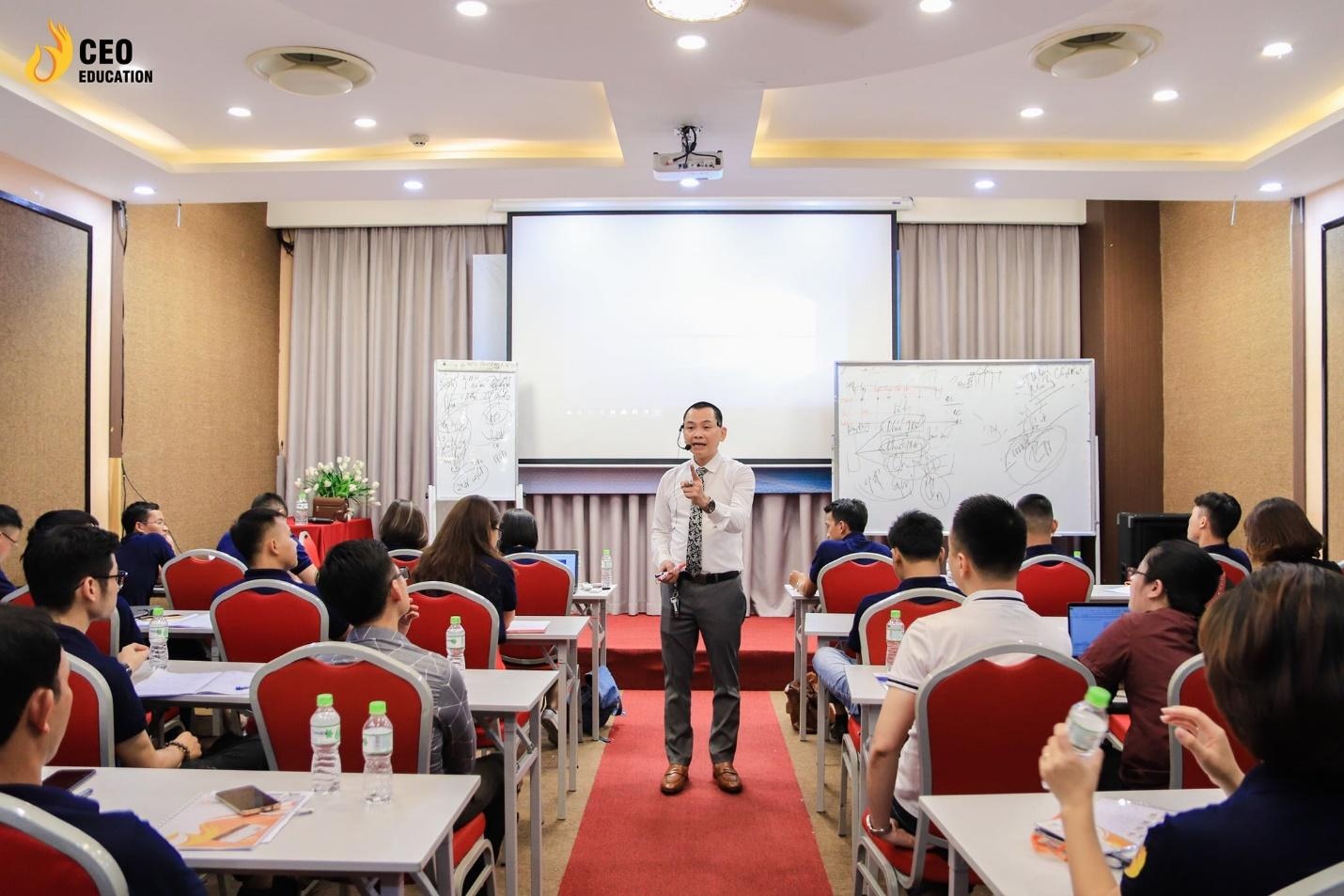 Hoc vien CEO anh 2