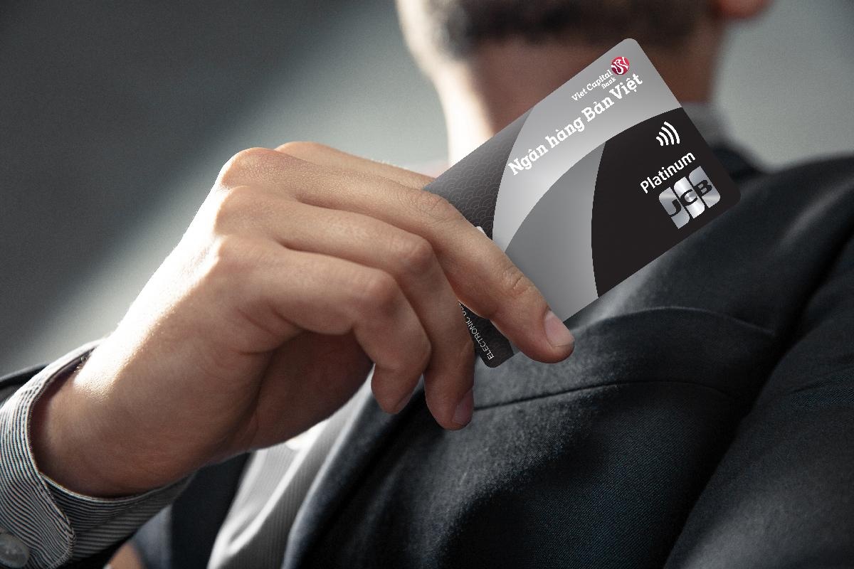 Ngan hang Ban Viet ra mat 3 hang the tin dung JCB hinh anh