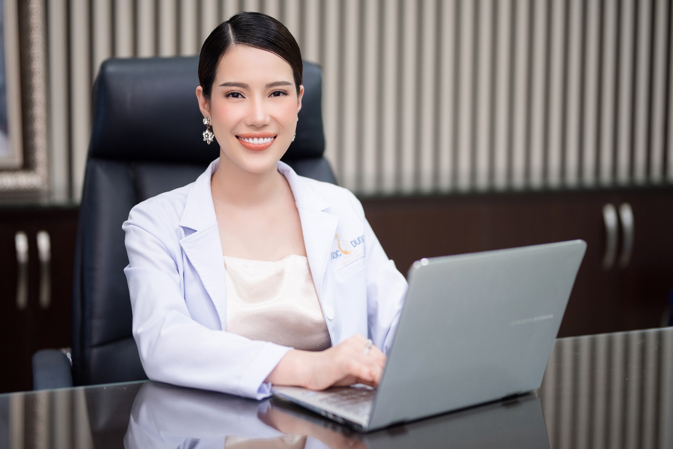 TGD TMV Ngoc Dung: ‘Phu nu lam dep can hieu biet, uu tien suc khoe’ hinh anh