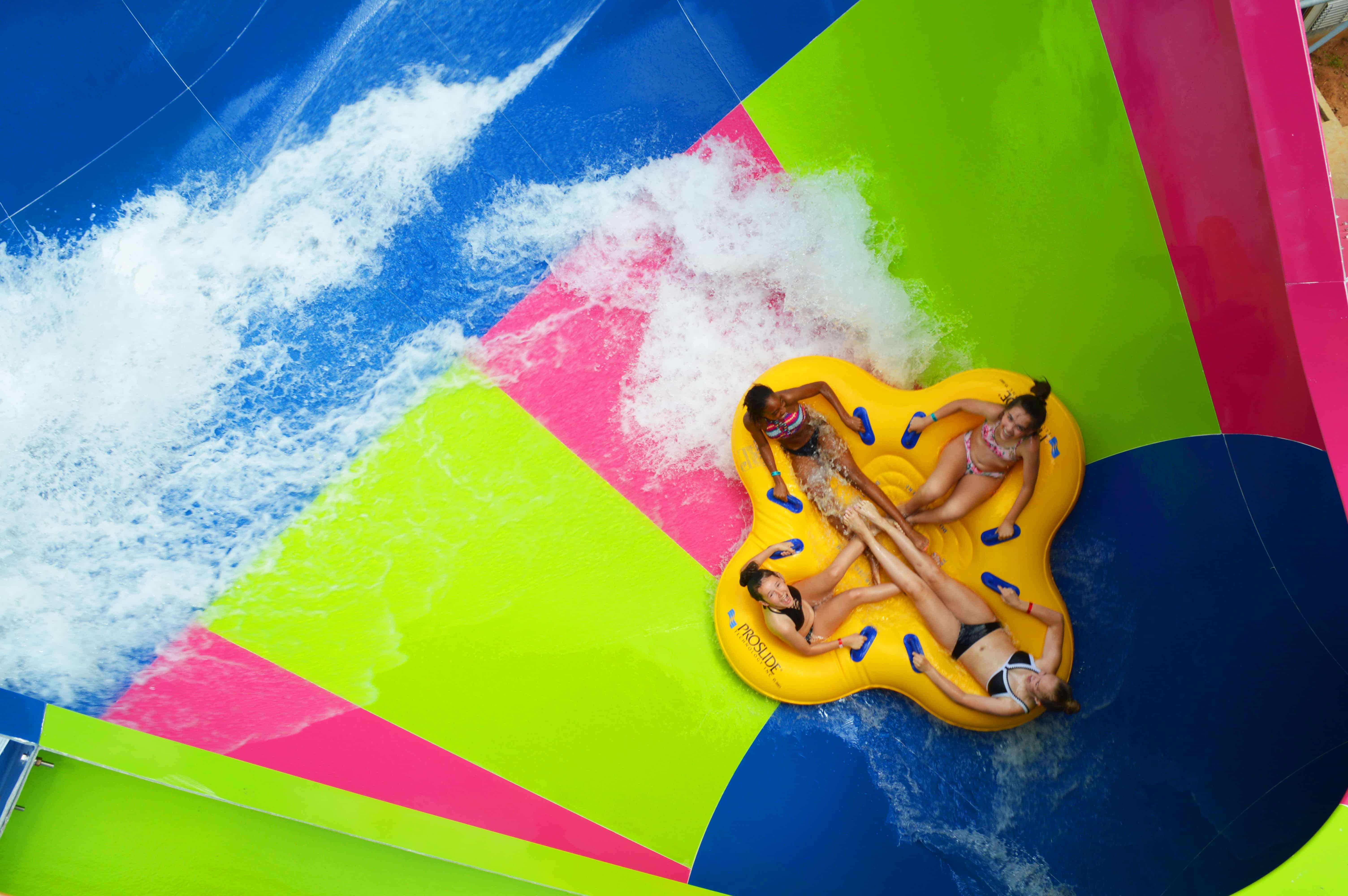 Aquatopia Water Park anh 4