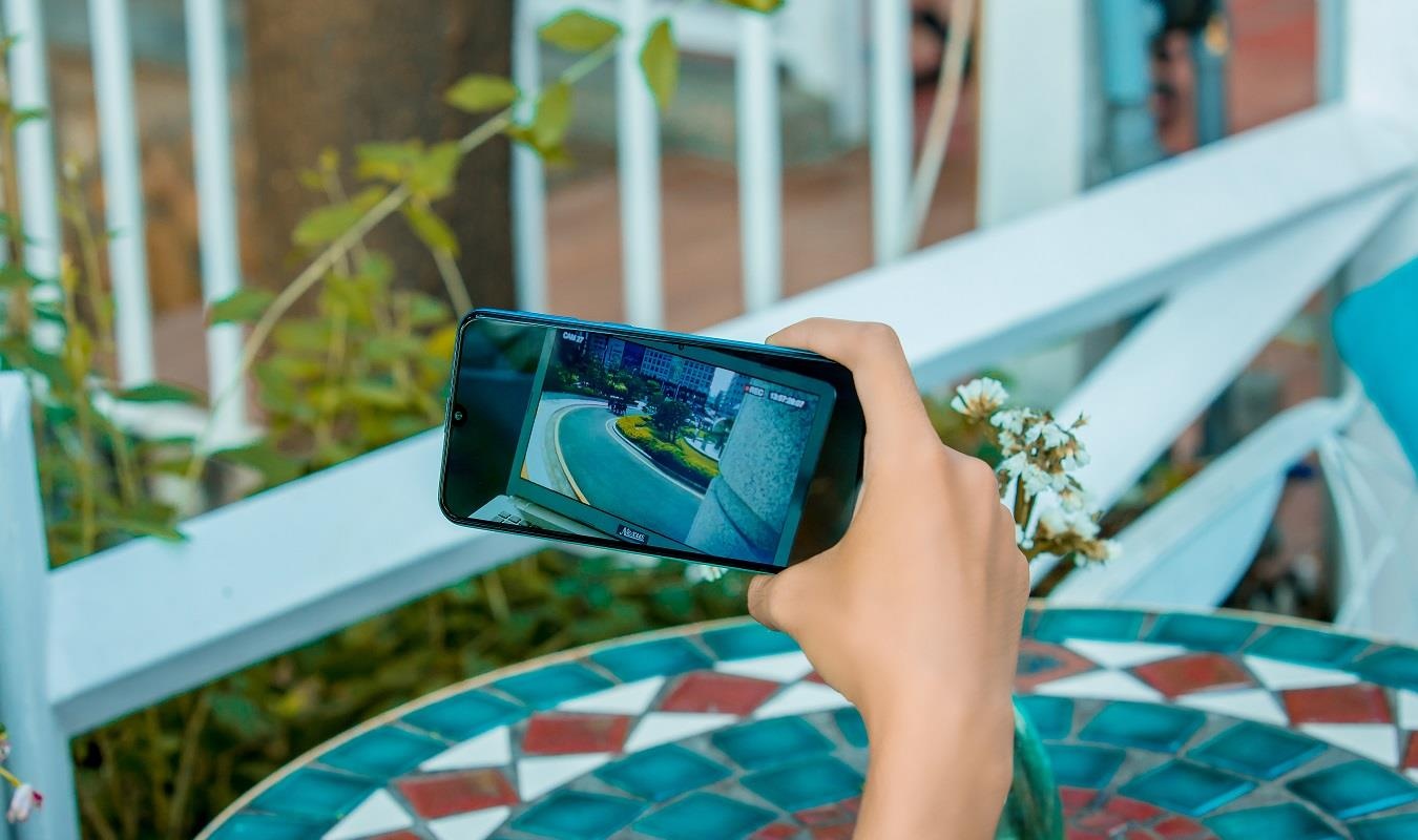 Xem bao nhieu tap phim de ha guc pin 6.000 mAh cua Galaxy M30s? hinh anh