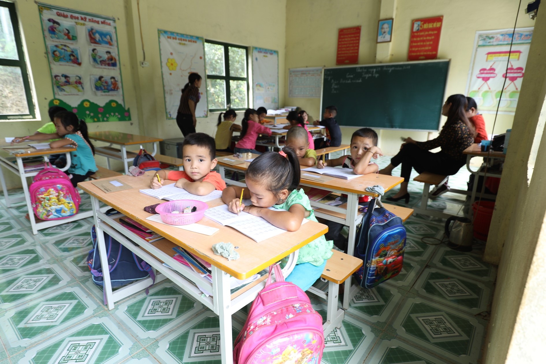 xay cau vung lu anh 4