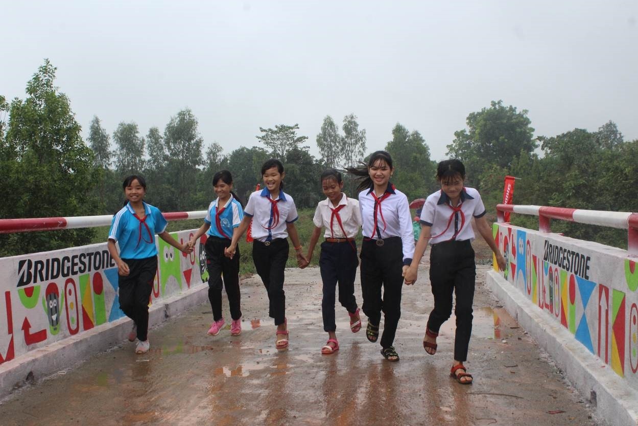 xay cau vung lu anh 12