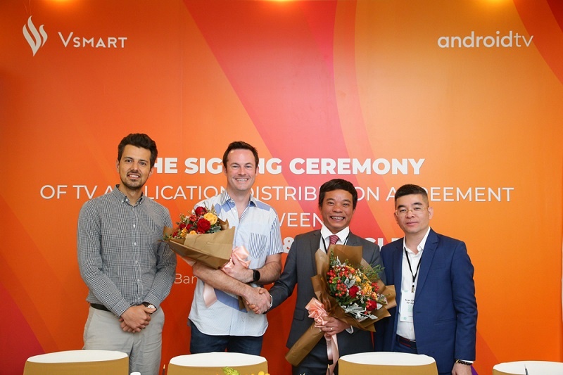 vin ra mat 5 mau smartTV anh 2