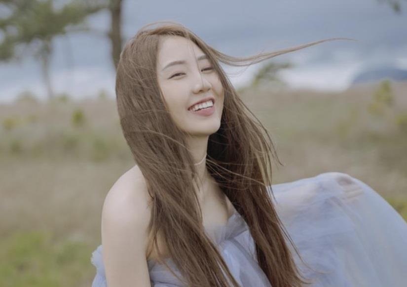 Bi kip trang diem mau trai dao nu tinh hinh anh
