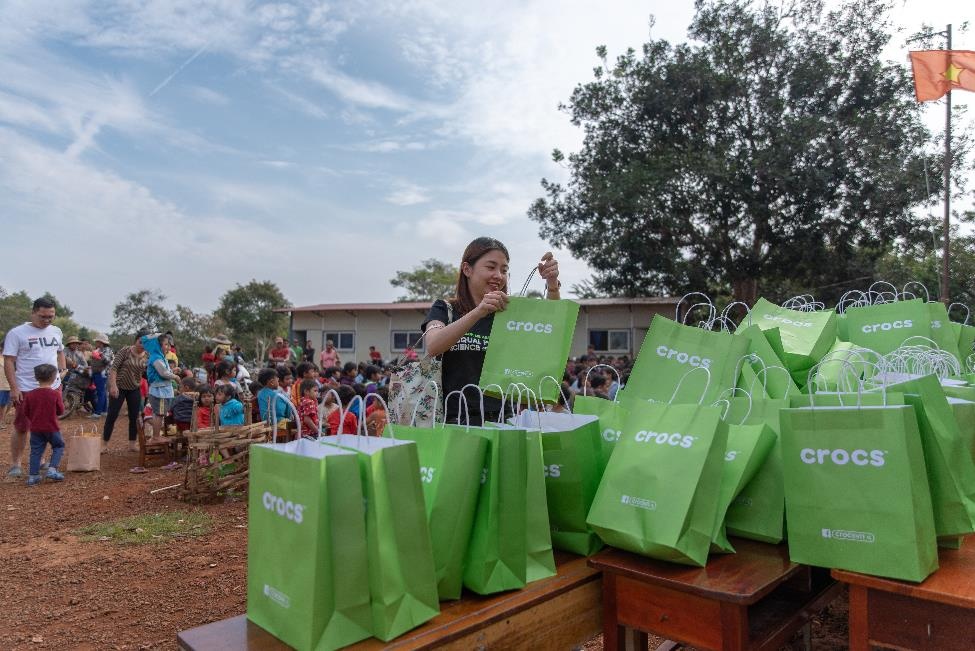 Crocs Viet Nam anh 2