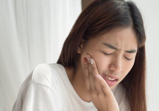 Giam nhanh e buot chi sau mot lan chai rang hinh anh