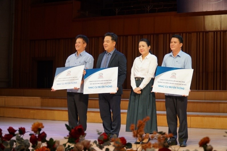 Ho tro tai nang am nhac tre anh 3