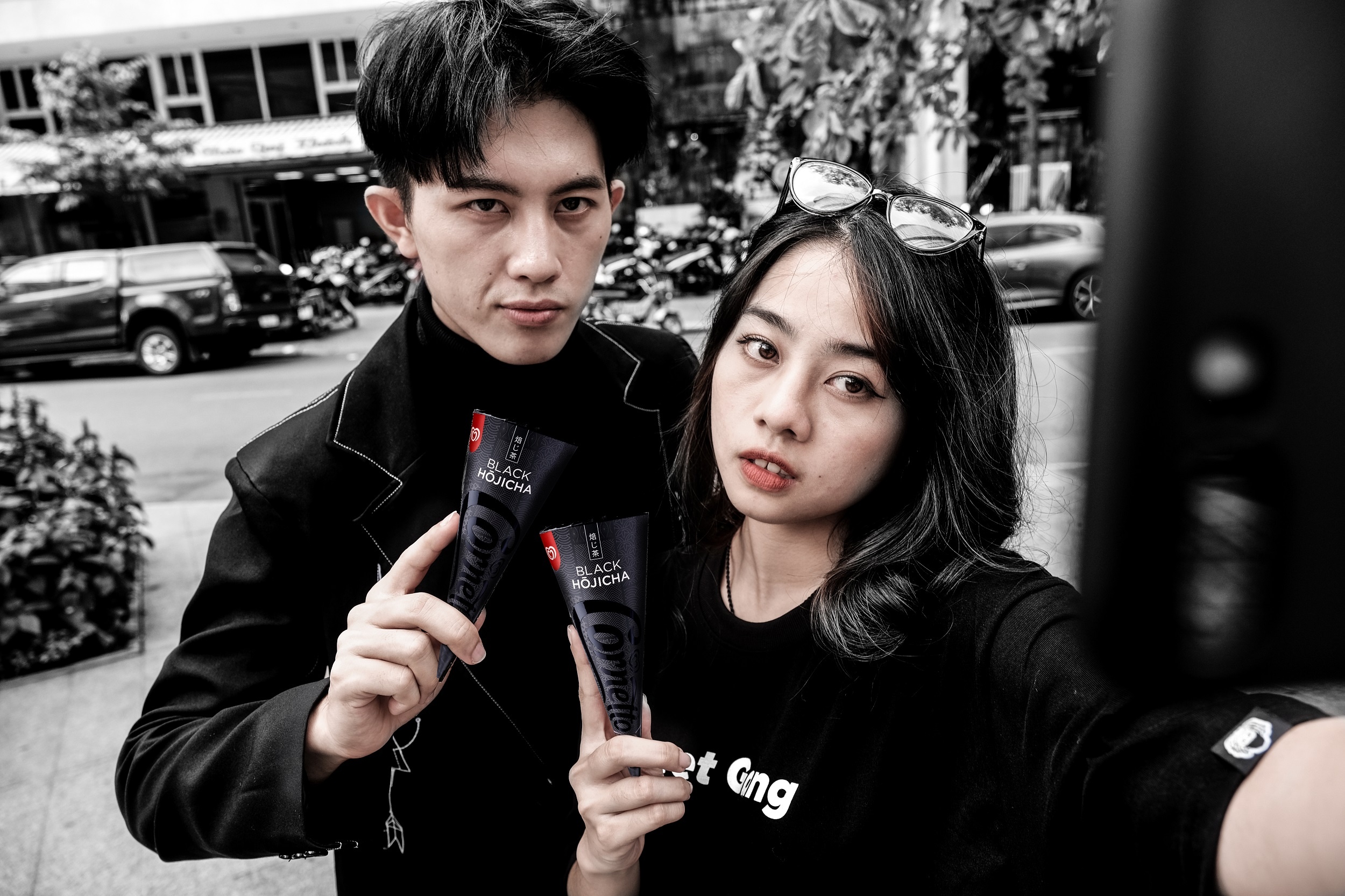 Giai ma kem den - mon an dang chiem song mang xa hoi hinh anh