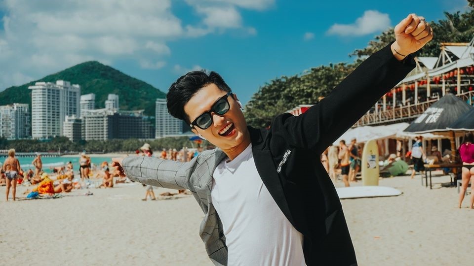 Travel blogger chia se 5 ly do nen vi vu dao Hai Nam hinh anh