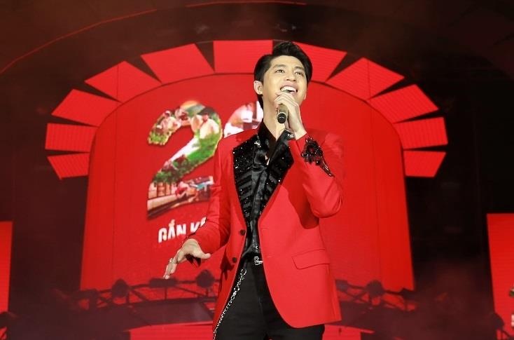 Hon 10.000 fan Sai thanh 'chay' cung dem nhac cua Highlands Coffee hinh anh