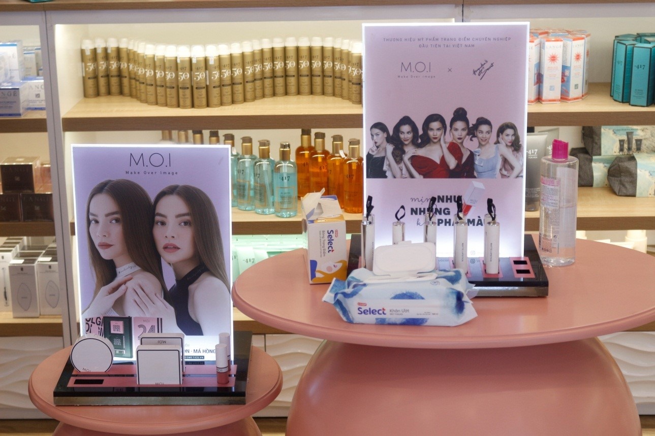 The Gioi Nuoc Hoa giam gia den 50% dip Black Friday hinh anh