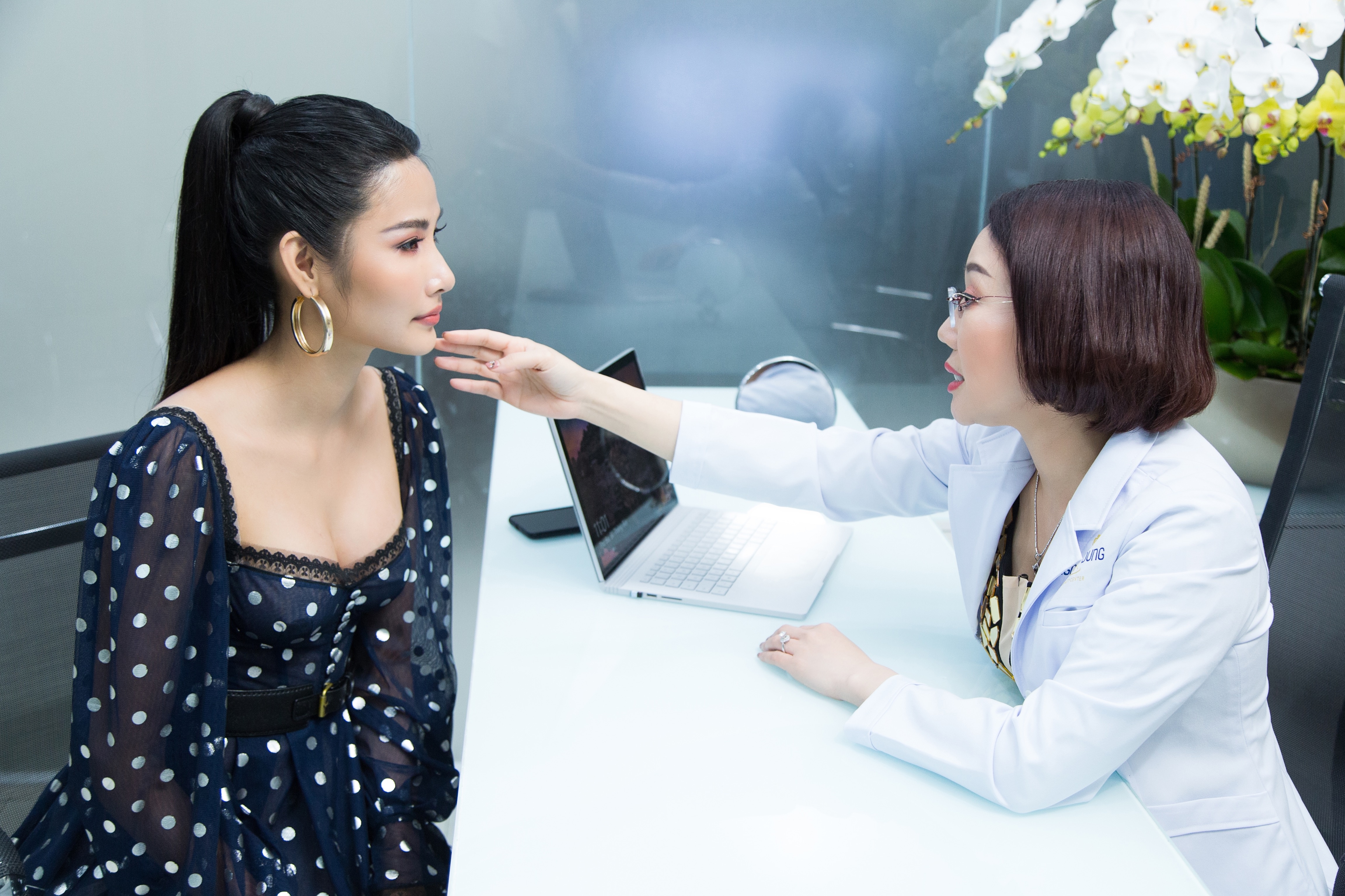 Hoang Thuy lam dep truoc khi chinh chien tai Miss Universe hinh anh