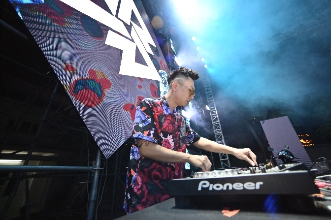 Yamaha Road To Ravolution anh 2