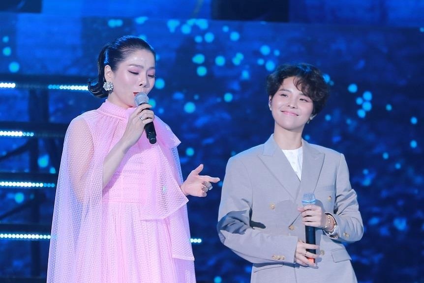 Vu Cat Tuong lan dau song ca 'Giac mo co that' cung Le Quyen hinh anh