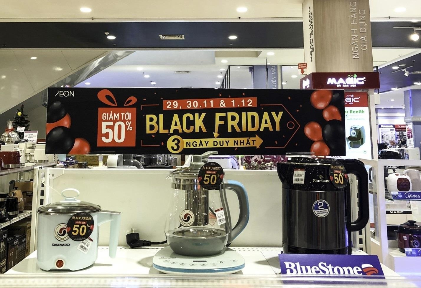 San hang giam den 50% tai AEON dip Black Friday hinh anh