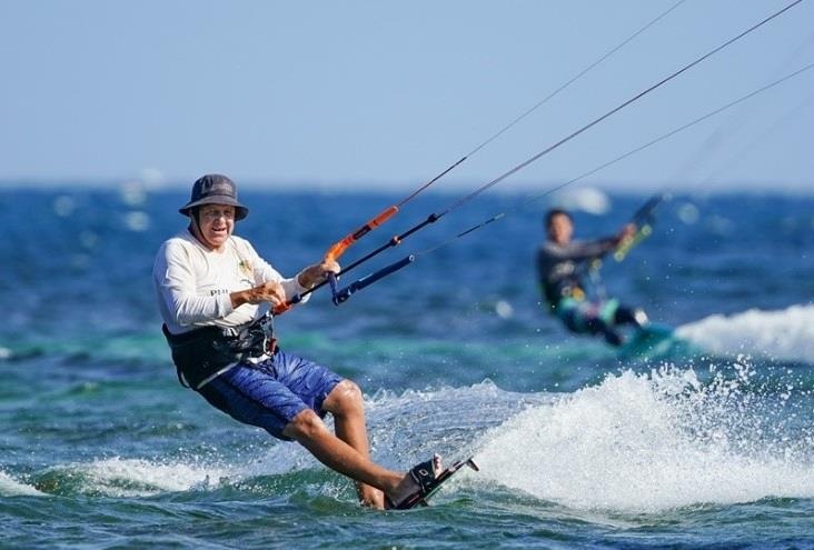 'Dai tiec' luot van dieu tai bien Ninh Chu hinh anh