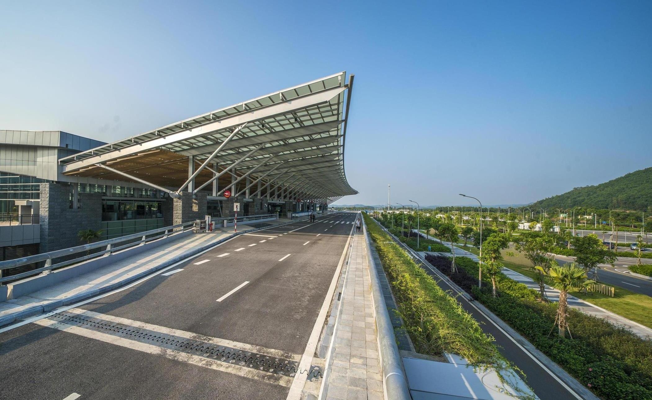 Van Don nhan giai 'San bay moi hang dau the gioi' hinh anh