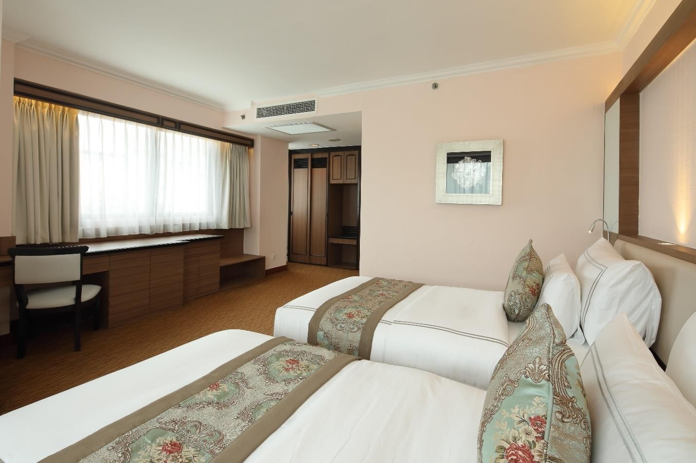 khách sạn  ảnh 2 khach san anh 2