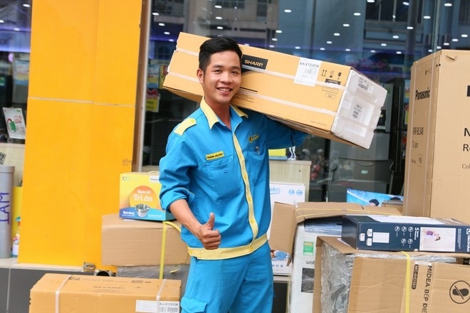 The Gioi Di Dong, Dien May Xanh, Bach Hoa Xanh tuyen hon 6.000 vi tri hinh anh