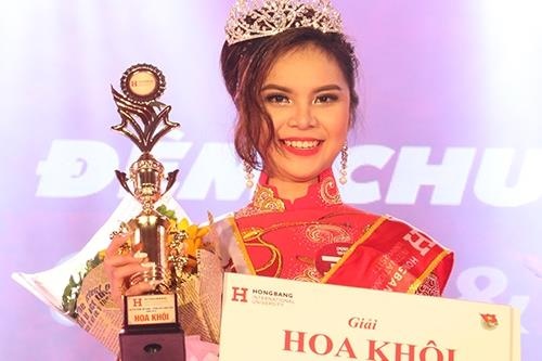 Hon 100 nu sinh do sac tai Cuoc thi 'Hoa khoi DH Quoc te Hong Bang' hinh anh