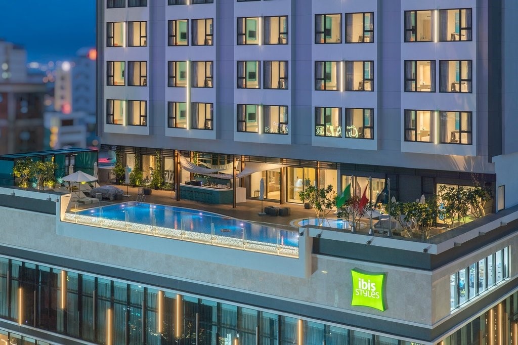 Don nam moi voi dem tiec buffet an tuong tai ibis Styles Nha Trang hinh anh