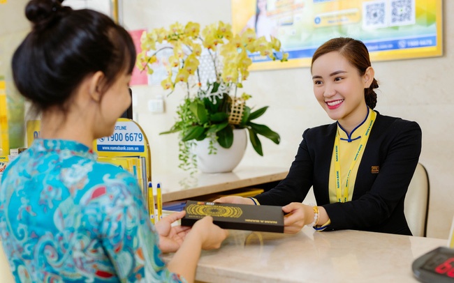 Nam A Bank sap dua robot va tri tue nhan tao vao giao dich hinh anh